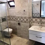 Guney Homes Apartman *