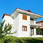 Apartman Guney Homes *