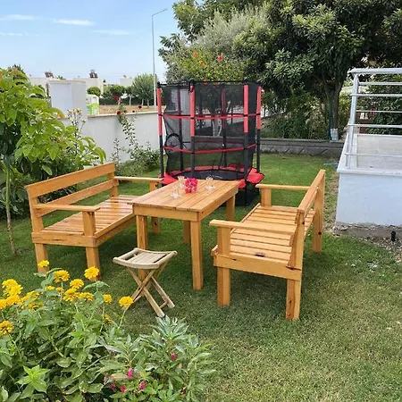 Guney Homes アパート *