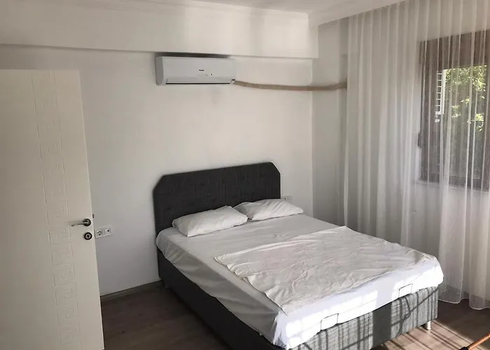 Guney Homes קמר