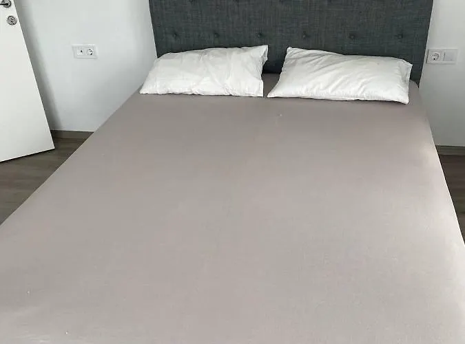 Guney Homes דירה קמר